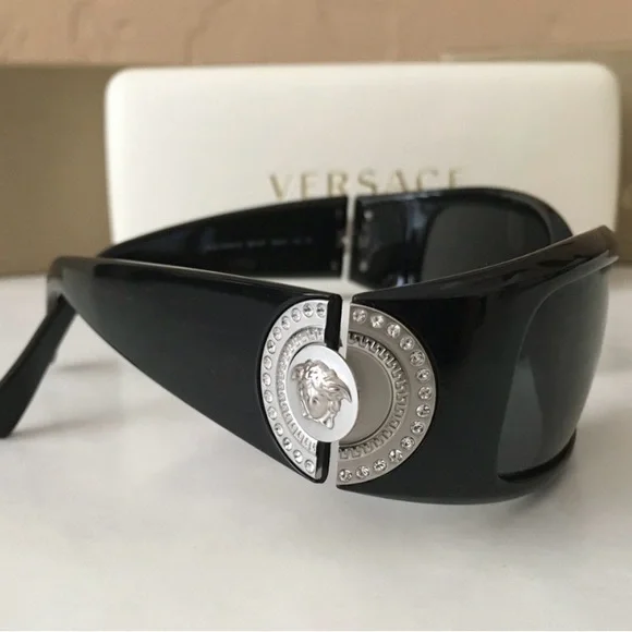 Versace Black Sunglasses with Swarovski Crystals. Detail display picture 1